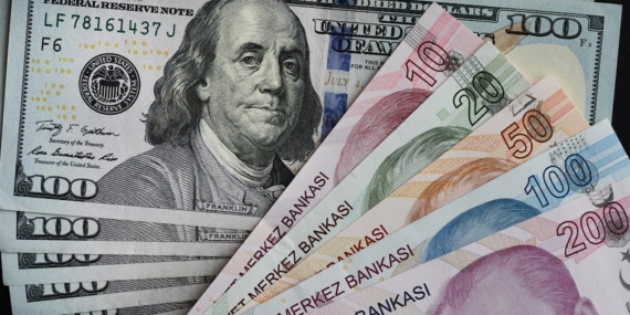 Dolar/TL 49,18 ile Rekor Tazeledi: ABD’de Akaryakıt Vergisi Ertelemesi Gündemde