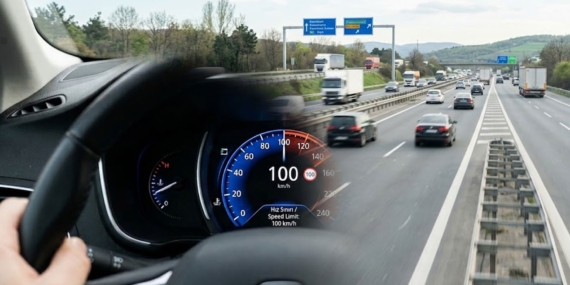 AB Otoyollarında 100 km/s Hız Sınırı ve Yakıt Tasarrufu Önerisi Tartışma Yarattı
